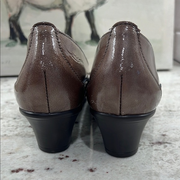 SAS Slip On Heel - Portobello NWOT - Picture 5 of 6